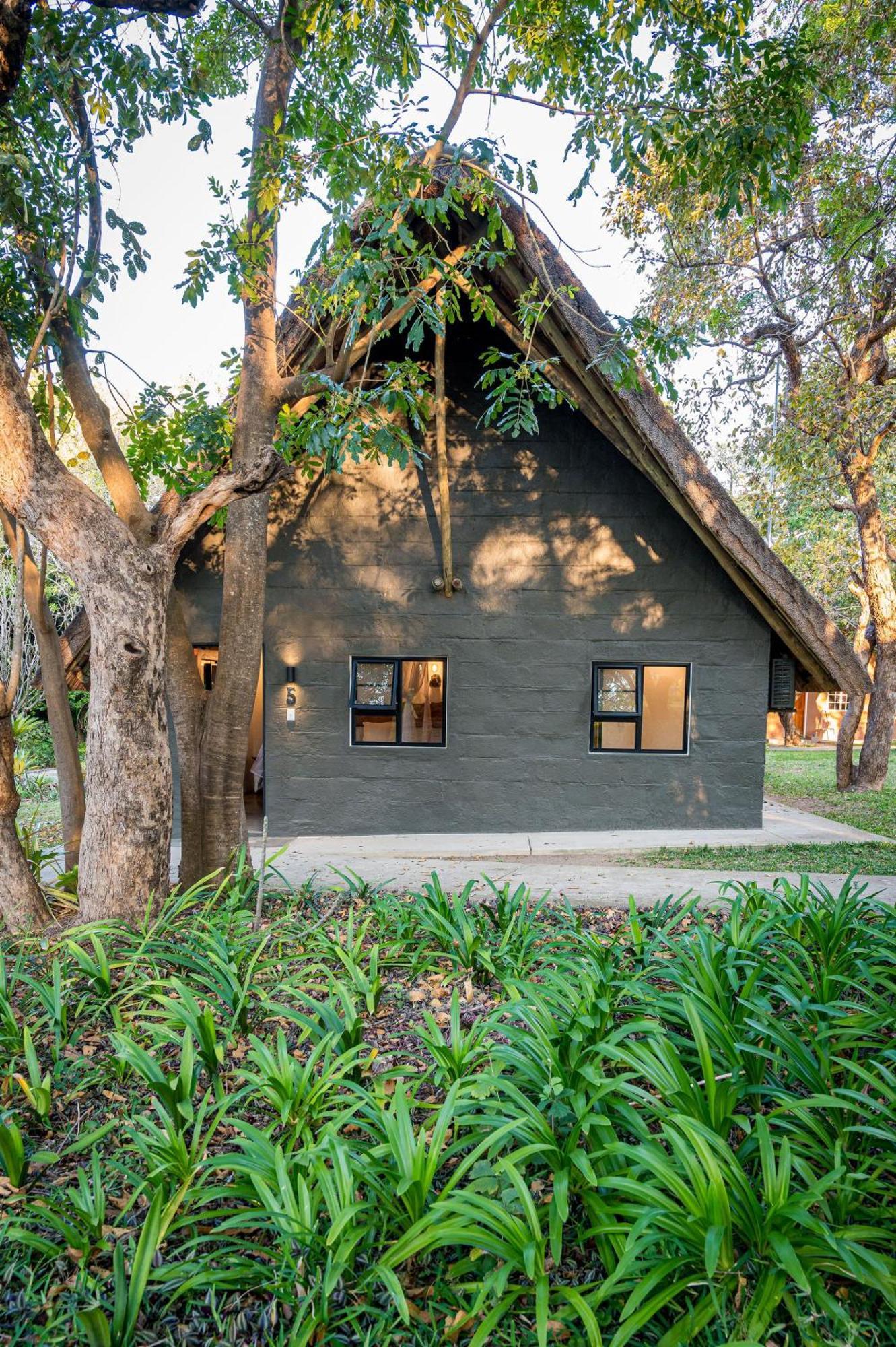 Sunbirds Oasis Lodge Hoedspruit Room photo